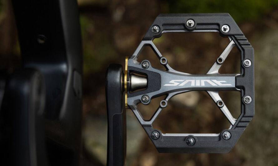 Shimano introduceert nieuwe Saint en Deore XT flat pedals voor trail en gravity